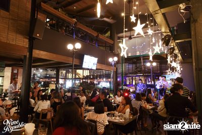 Friday Night at Wine Republic Thonglor — photo 37