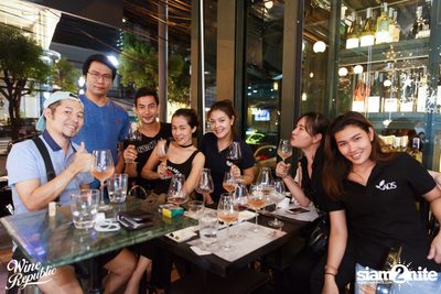 Friday Night at Wine Republic Thonglor — photo 49