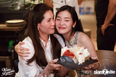 Friday Night at Wine Republic Thonglor — photo 55