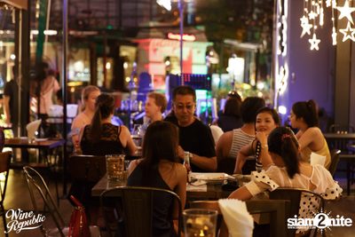 Friday Night at Wine Republic Thonglor — photo 67