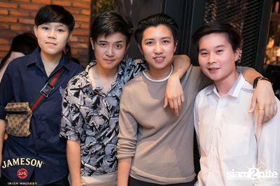 คืนวันศุกร์ ที่ร้าน เท เอกมัย — photo 11