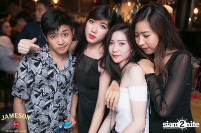 คืนวันศุกร์ ที่ร้าน เท เอกมัย — photo 20