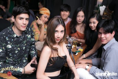 คืนวันศุกร์ ที่ร้าน เท เอกมัย — photo 21