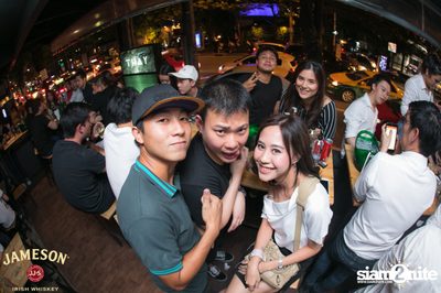 คืนวันศุกร์ ที่ร้าน เท เอกมัย — photo 30