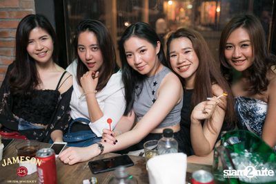 คืนวันศุกร์ ที่ร้าน เท เอกมัย — photo 34
