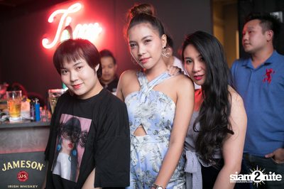 คืนวันศุกร์ ที่ร้าน เท เอกมัย — photo 50