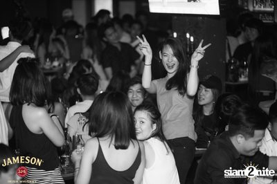 คืนวันศุกร์ ที่ร้าน เท เอกมัย — photo 78
