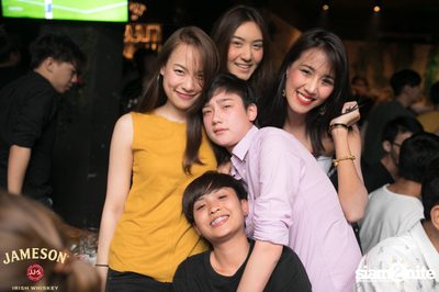 คืนวันศุกร์ ที่ร้าน เท เอกมัย — photo 81