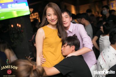 คืนวันศุกร์ ที่ร้าน เท เอกมัย — photo 83