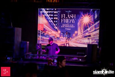 Flash Friday ที่ เซ ลา วี — photo 22