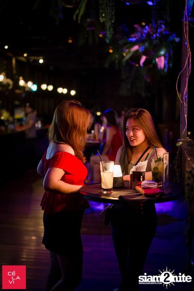 Flash Friday ที่ เซ ลา วี — photo 33