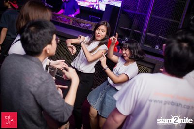 Flash Friday ที่ เซ ลา วี — photo 43