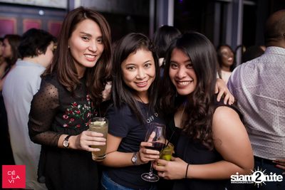 Flash Friday ที่ เซ ลา วี — photo 51