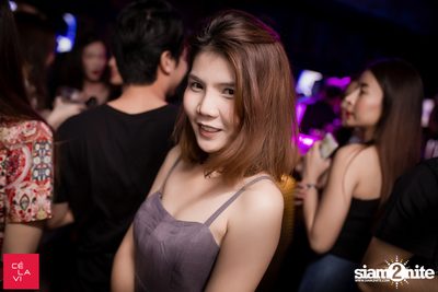Flash Friday ที่ เซ ลา วี — photo 76
