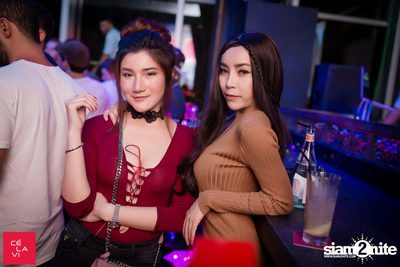Flash Friday ที่ เซ ลา วี — photo 92
