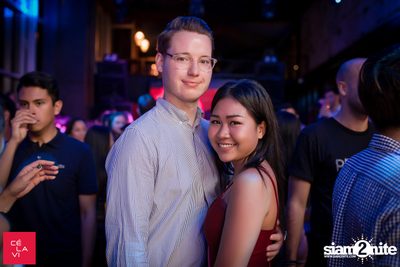 Flash Friday ที่ เซ ลา วี — photo 112