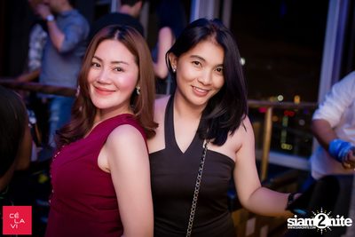 Flash Friday ที่ เซ ลา วี — photo 126