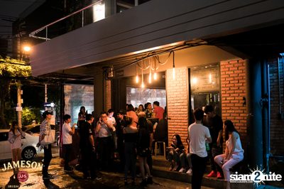 คืนวันเสาร์ ที่ร้าน เท เอกมัย — photo 1