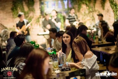 คืนวันพุธ ที่ร้าน เท เอกมัย — photo 17