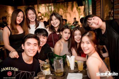 คืนวันพุธ ที่ร้าน เท เอกมัย — photo 27