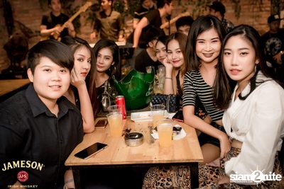 คืนวันพุธ ที่ร้าน เท เอกมัย — photo 35