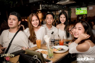 คืนวันพุธ ที่ร้าน เท เอกมัย — photo 51