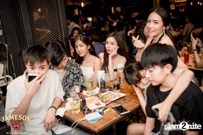 คืนวันพุธ ที่ร้าน เท เอกมัย — photo 54