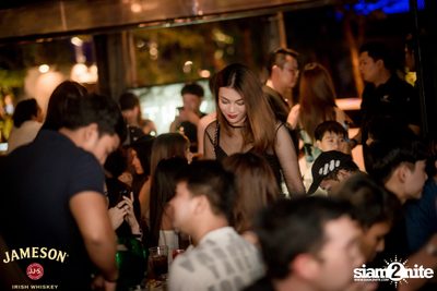 คืนวันพุธ ที่ร้าน เท เอกมัย — photo 65