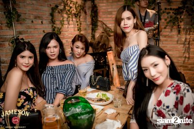 คืนวันพุธ ที่ร้าน เท เอกมัย — photo 71