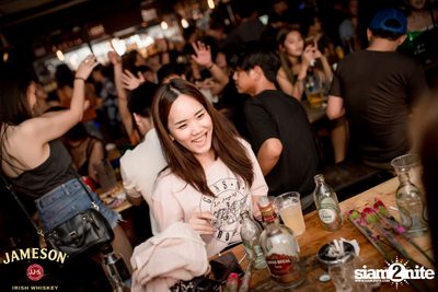 คืนวันพุธ ที่ร้าน เท เอกมัย — photo 80