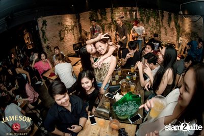 คืนวันพุธ ที่ร้าน เท เอกมัย — photo 86