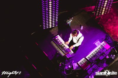 Tuxedo Live in Bangkok at Srp5 Studio — photo 181