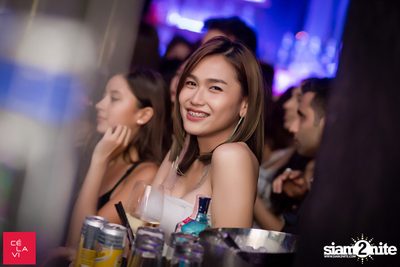 Crush Wednesdays ที่ เซ ลา วี — photo 83