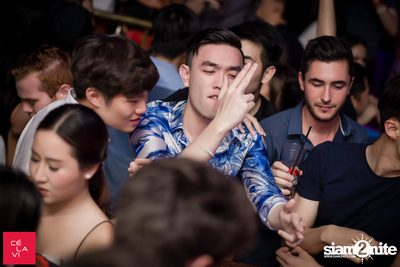 Crush Wednesdays ที่ เซ ลา วี — photo 139