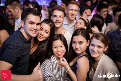 Crush Wednesdays ที่ เซ ลา วี — photo 157