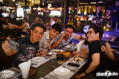 Friday Night at Wine Republic Thonglor — photo 10