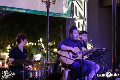 Friday Night at Wine Republic Thonglor — photo 13