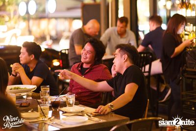 Friday Night at Wine Republic Thonglor — photo 32