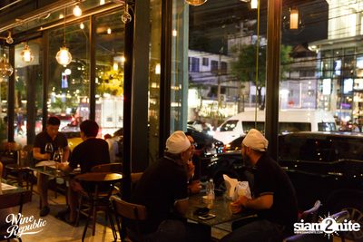 Friday Night at Wine Republic Thonglor — photo 48