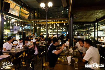 Friday Night at Wine Republic Thonglor — photo 51