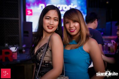 Supersonic Saturdays กับ Ome & Knatz ที่ เซ ลา วี — photo 36