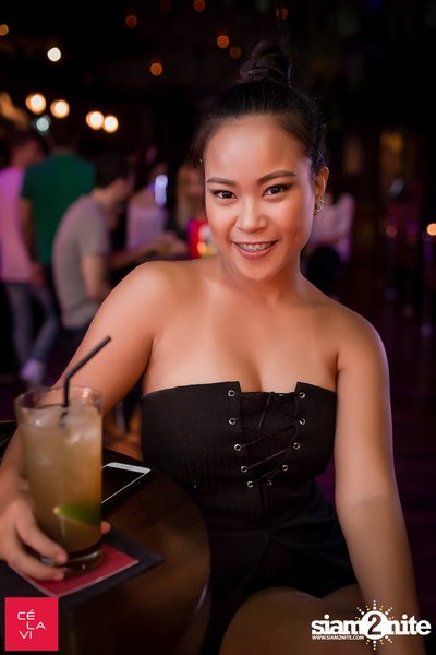 Supersonic Saturdays กับ Ome & Knatz ที่ เซ ลา วี — photo 54