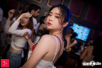 Supersonic Saturdays กับ Ome & Knatz ที่ เซ ลา วี — photo 68