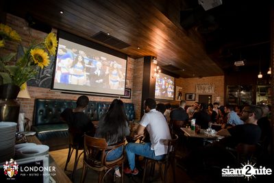 Mayweather Vs. McGregor at The Londoner Brew Pub — photo 10