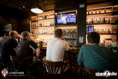 Mayweather Vs. McGregor at The Londoner Brew Pub — photo 20