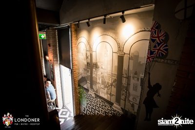 Mayweather Vs. McGregor at The Londoner Brew Pub — photo 34