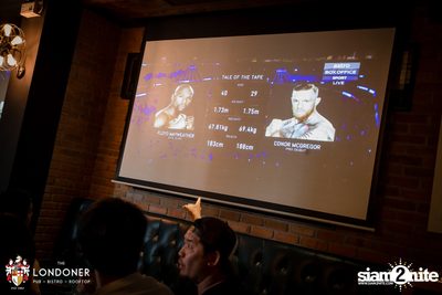 Mayweather Vs. McGregor at The Londoner Brew Pub — photo 41