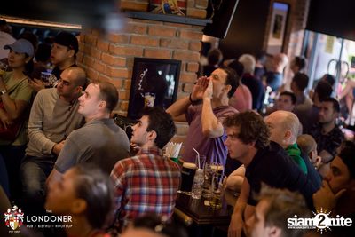 Mayweather Vs. McGregor at The Londoner Brew Pub — photo 56