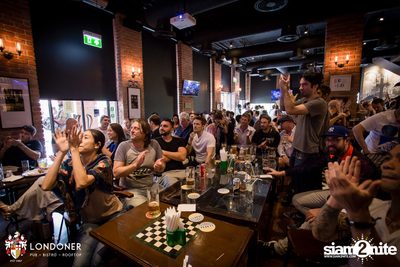 Mayweather Vs. McGregor at The Londoner Brew Pub — photo 64