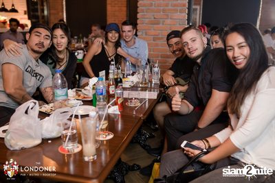 Mayweather Vs. McGregor at The Londoner Brew Pub — photo 71